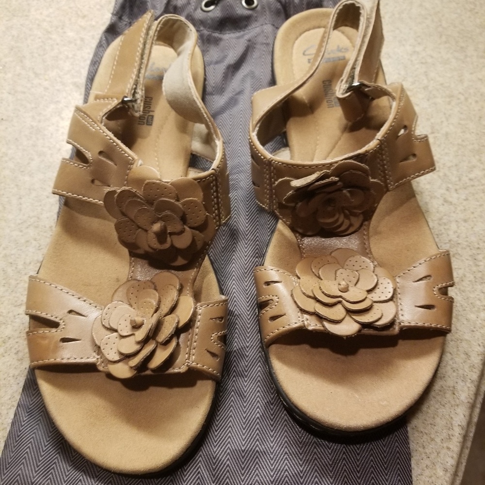 Supercute Clark's Sandals